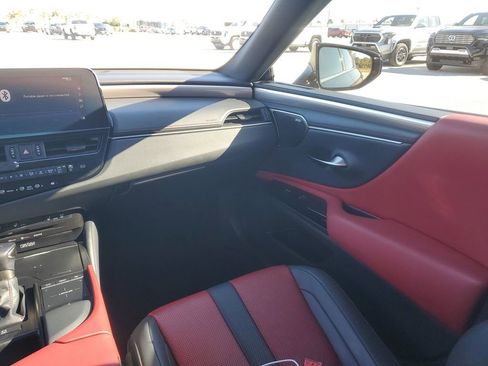 Used 2022 Lexus ES 350 F Sport image 11