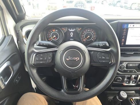 Certified 2025 Jeep Wrangler Sport AWD/4WD image 16