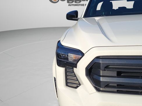 Used 2024 Toyota Tacoma SR AWD/4WD image 16