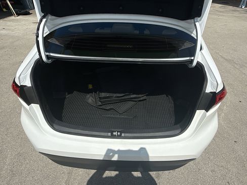 Used 2025 Toyota Corolla LE image 25