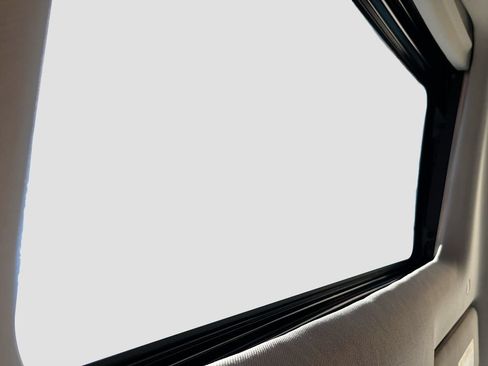 Used 2024 Honda HR-V EX-L image 22