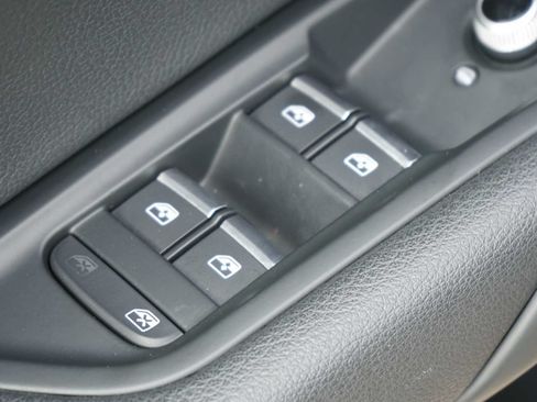 Used 2018 Audi Q5 2.0T Premium AWD/4WD image 18