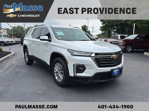 Certified 2023 Chevrolet Traverse LT w/ Rear Camera Mirror Package AWD/4WD image 4