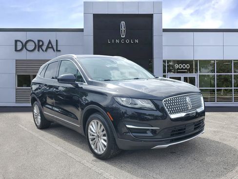 Used 2019 Lincoln MKC Premiere image 1