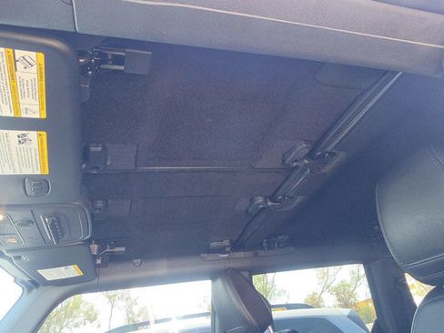 Used 2023 Ford Bronco Wildtrak AWD/4WD image 13