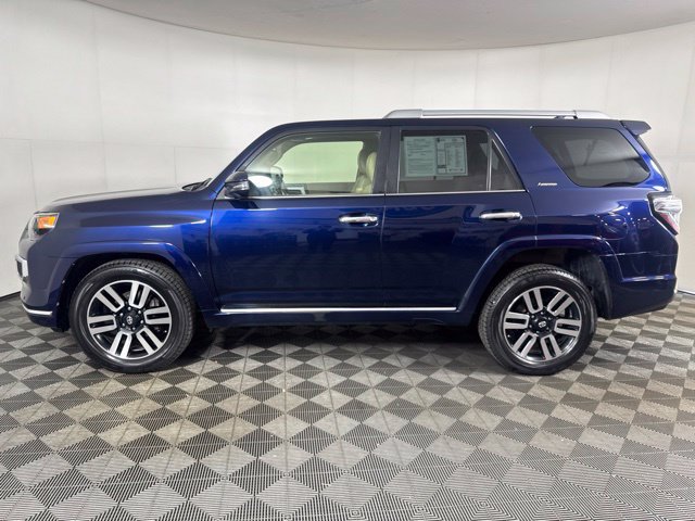 Used 2016 Toyota 4Runner Limited AWD/4WD image 7