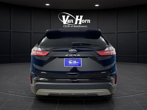 Used 2021 Ford Edge SEL image 12