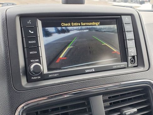 Used 2014 Dodge Grand Caravan R/T w/ Driver Convenience Group image 17