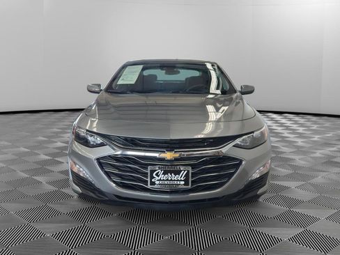 Used 2024 Chevrolet Malibu LT FWD image 2