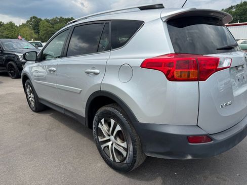 Used 2013 Toyota RAV4 LE FWD image 10