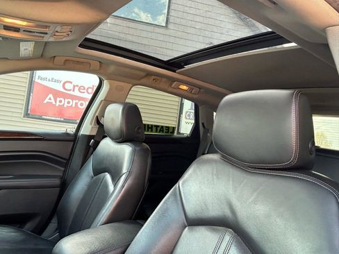 Used 2013 Cadillac SRX Luxury w/ Driver Awareness Package image 18