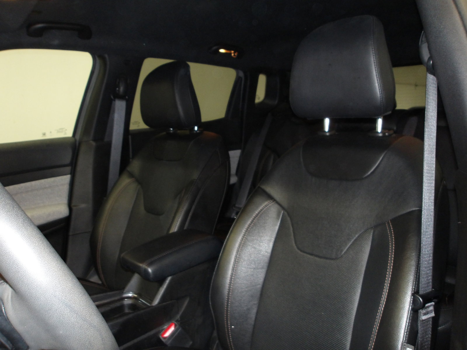 Used 2023 Jeep Compass Latitude AWD/4WD image 11
