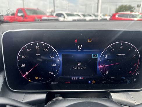 Used 2024 Mercedes-Benz GLC 300 image 16