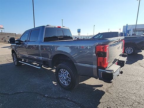 Used 2023 Ford F350 Lariat image 6