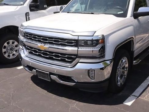 Used 2018 Chevrolet Silverado 1500 LTZ w/ Sport Package AWD/4WD image 5