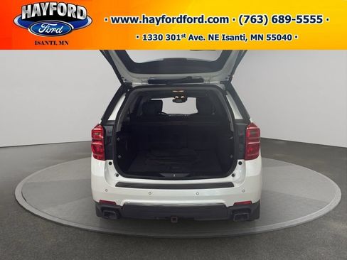 Used 2017 Chevrolet Equinox Premier w/ Enhanced Convenience Package AWD/4WD image 19
