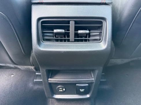 Used 2022 Ford Edge ST-Line image 26