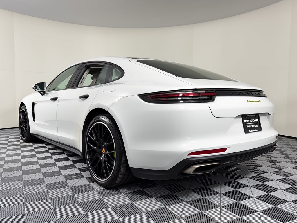 Used 2018 Porsche Panamera 4 AWD/4WD image 3