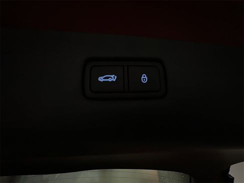 New 2026 Genesis GV70 2.5T Advanced image 17