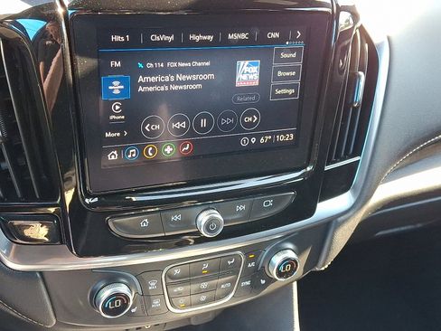 Used 2022 Chevrolet Traverse LT w/ LPO, Floor Liner Package image 17