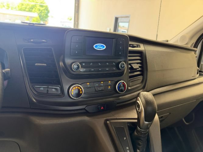 Used 2022 Ford Transit 350 DRW RWD image 13