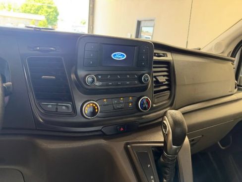 Used 2022 Ford Transit 350 DRW RWD image 13