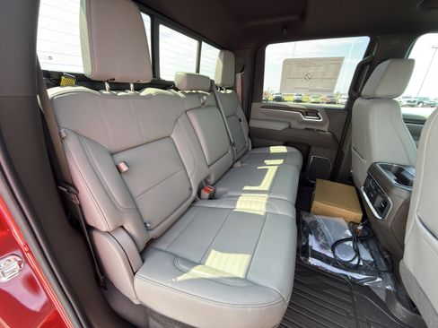 New 2026 GMC Sierra 2500 SLT image 17