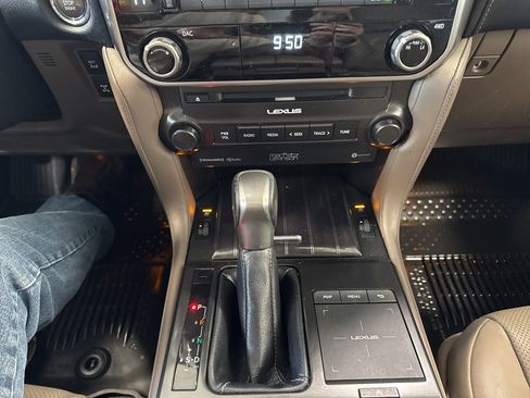 Used 2022 Lexus GX 460 Premium image 29