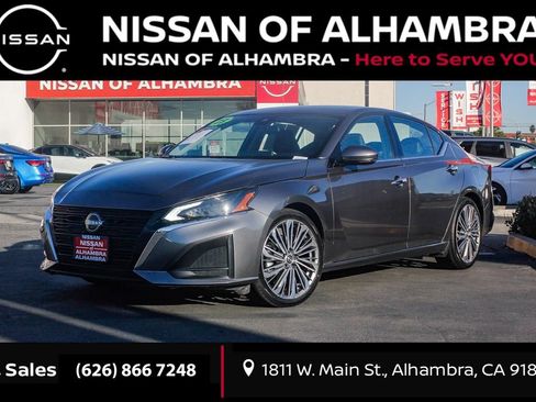 Certified 2023 Nissan Altima 2.5 SL image 1