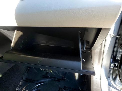 Used 2020 Toyota Corolla LE image 35