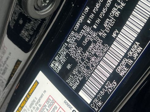 Used 2024 Toyota 4Runner Limited image 33