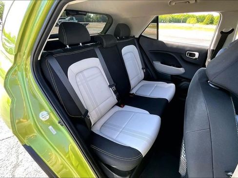 Used 2021 Hyundai Venue SEL w/ Cargo Package FWD image 24