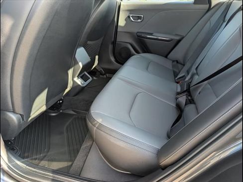 Used 2026 Kia K4 FWD image 10