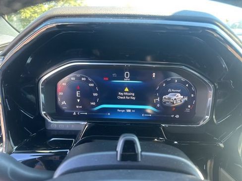 New 2026 Chevrolet Silverado 1500 High Country w/ Technology Package AWD/4WD image 22