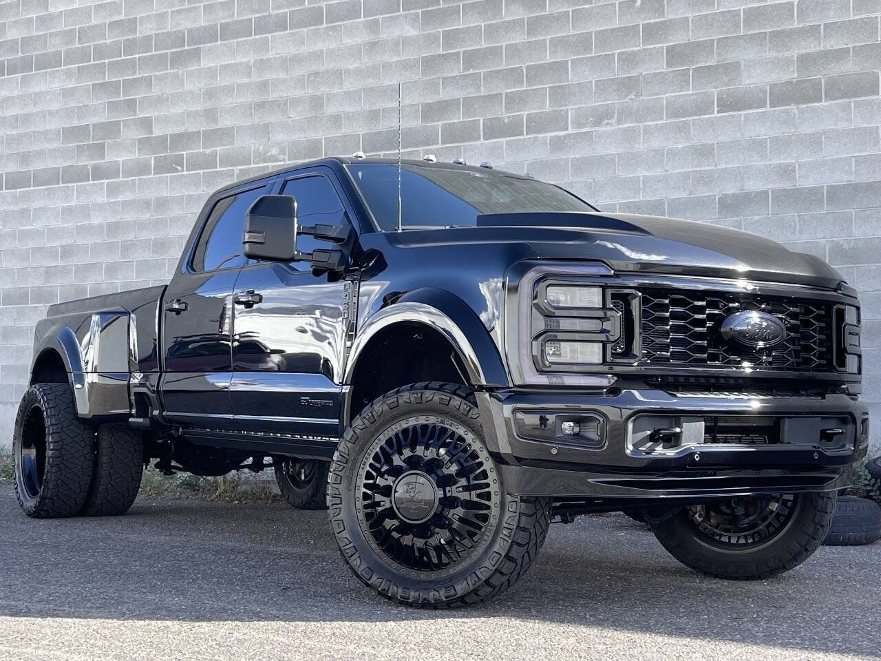 Used 2024 Ford F450 Platinum AWD/4WD image 7
