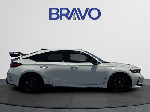 Used 2025 Honda Civic Type R image 5