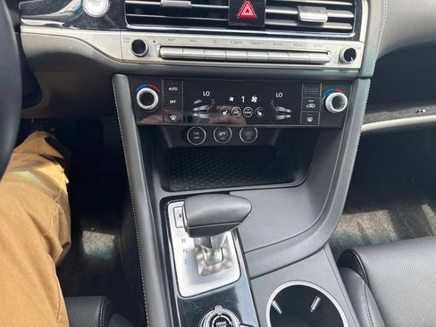 Used 2026 Genesis G70 2.5T RWD image 23