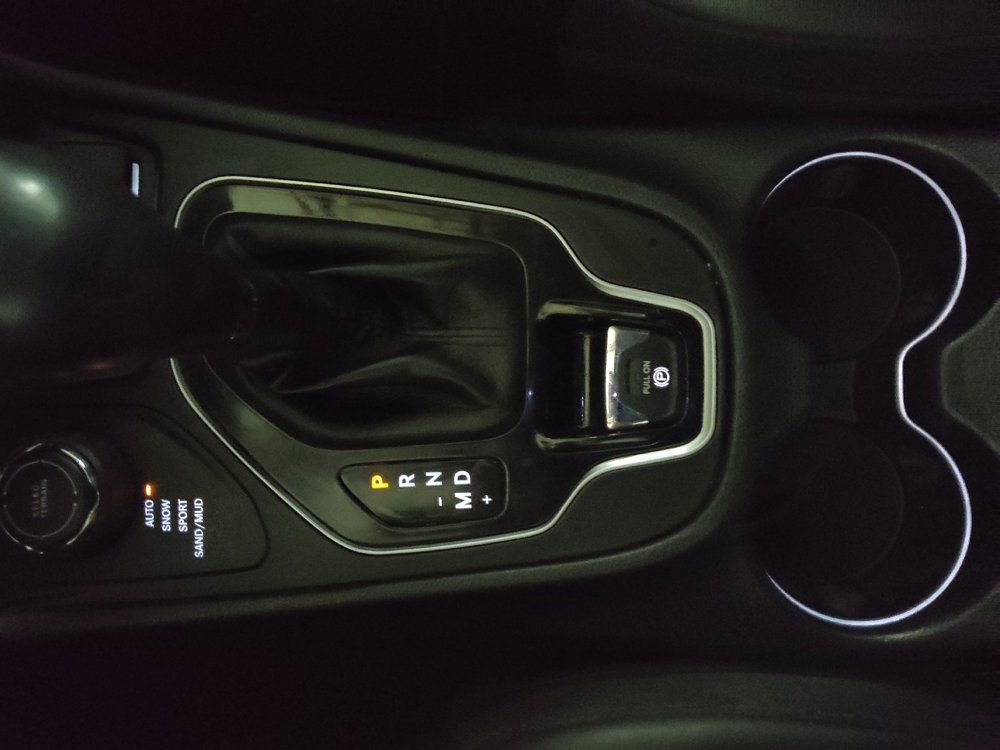 Used 2019 Jeep Cherokee Limited AWD/4WD image 26