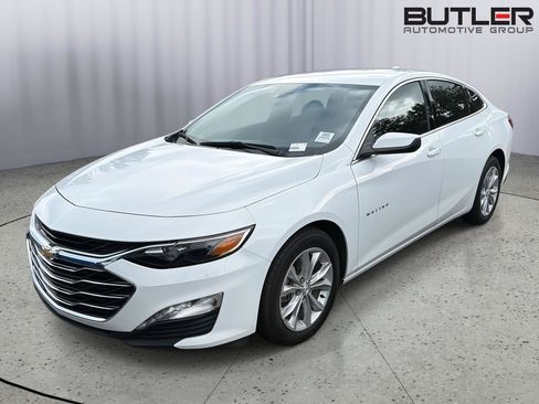 Used 2024 Chevrolet Malibu LT FWD image 2
