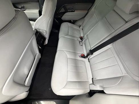 Used 2025 Land Rover Range Rover Sport SE AWD/4WD image 17