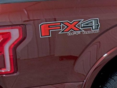 Used 2016 Ford F150 Lariat w/ Equipment Group 502A Luxury AWD/4WD image 13