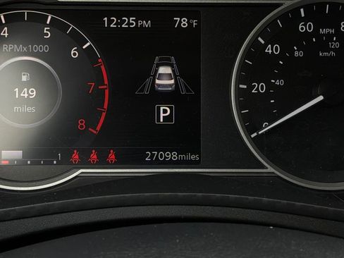Used 2025 Nissan Versa SV FWD image 34