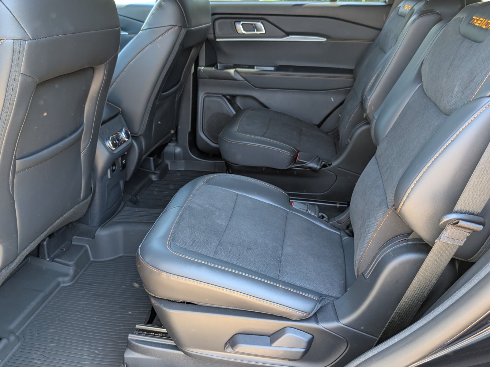 Used 2026 Ford Explorer Tremor w/ Tremor Convenience Package AWD/4WD image 13