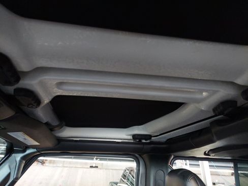 Used 2020 Jeep Gladiator Mojave AWD/4WD image 19