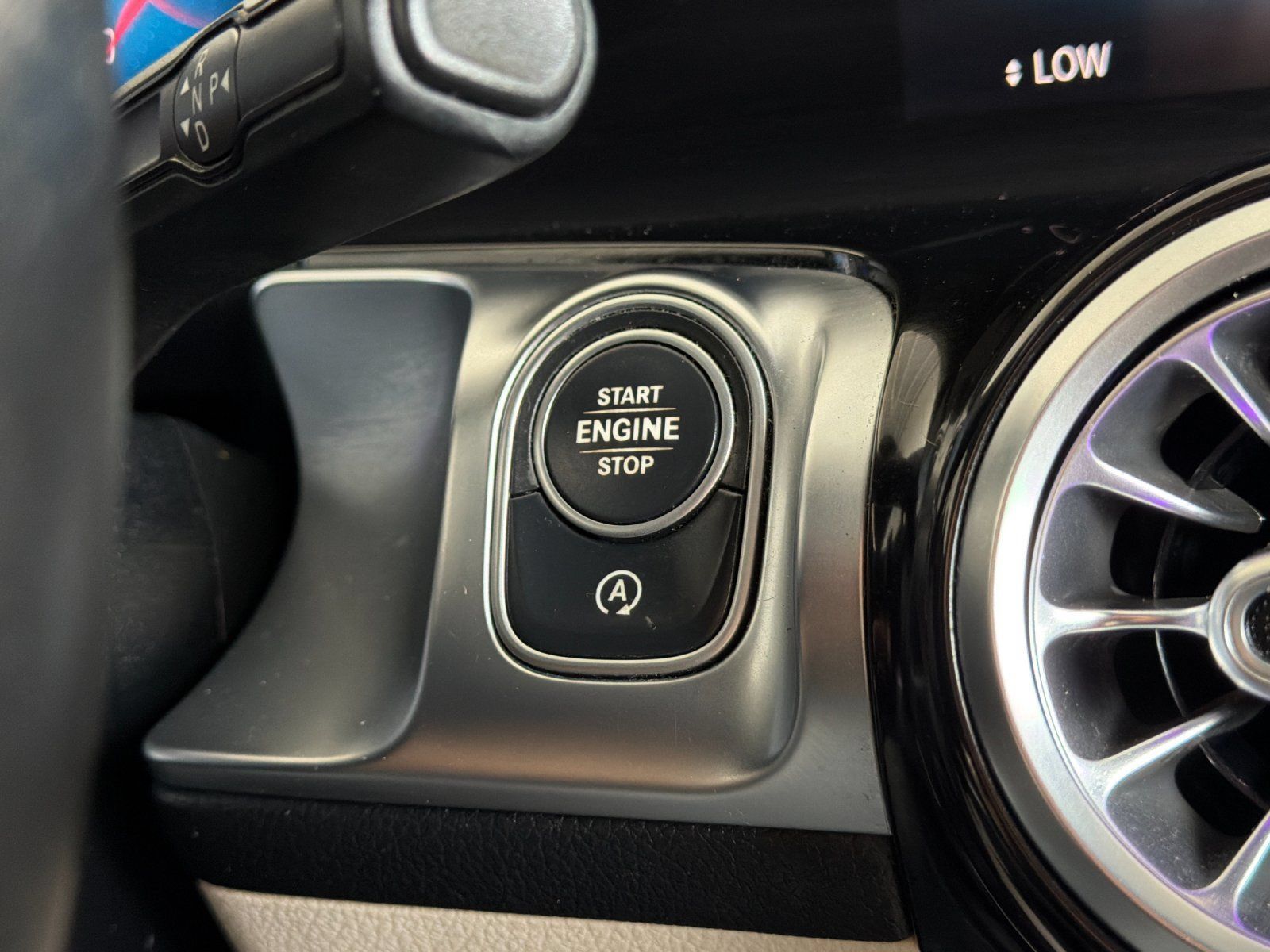 Used 2020 Mercedes-Benz GLB 250 image 21