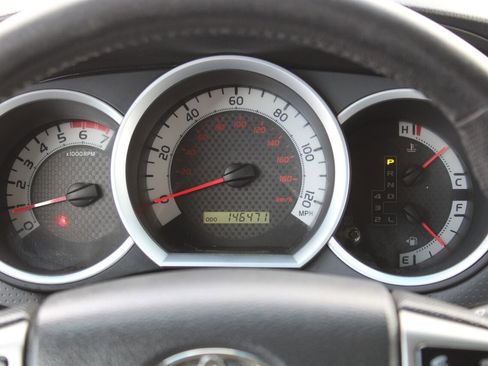 Used 2013 Toyota Tacoma PreRunner w/ TRD Sport Pkg RWD image 16