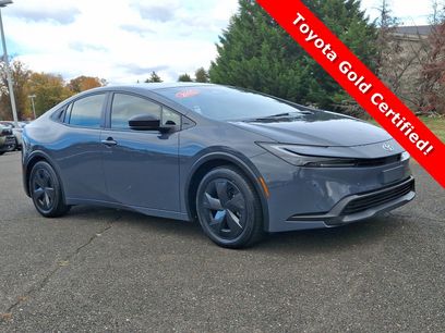 Used 2025 Toyota Prius LE