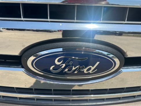Used 2019 Ford F150 XLT w/ Equipment Group 302A Luxury RWD image 12