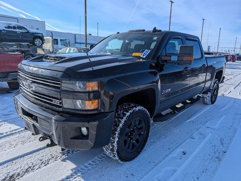 Used 2017 Chevrolet Silverado 2500 LTZ w/ Duramax Plus Package image 4