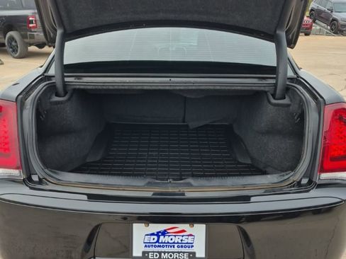 Used 2020 Chrysler 300 Touring w/ Sport Appearance Package image 50